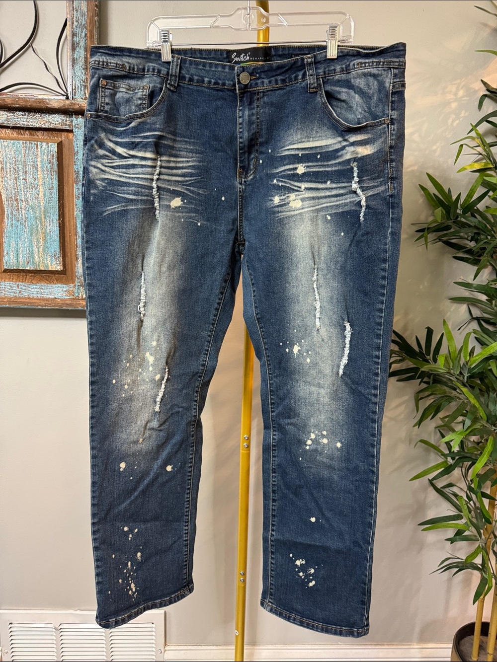Switch Remarkable Dark Wash Jeans with Subtle Paint Detail EUC 42